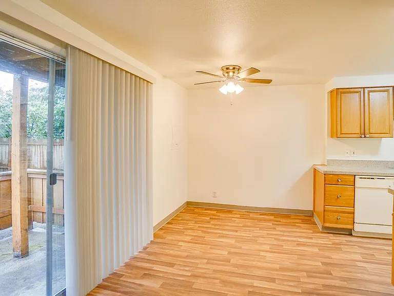 Quailwood Apartments — Photo 30