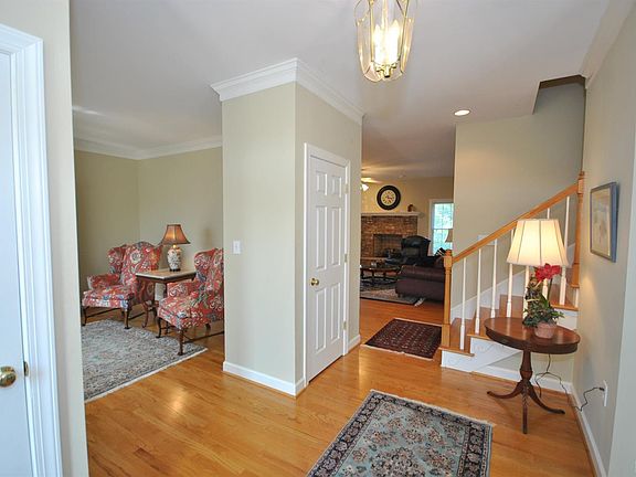 5th image of 1038 Summerpark Dr