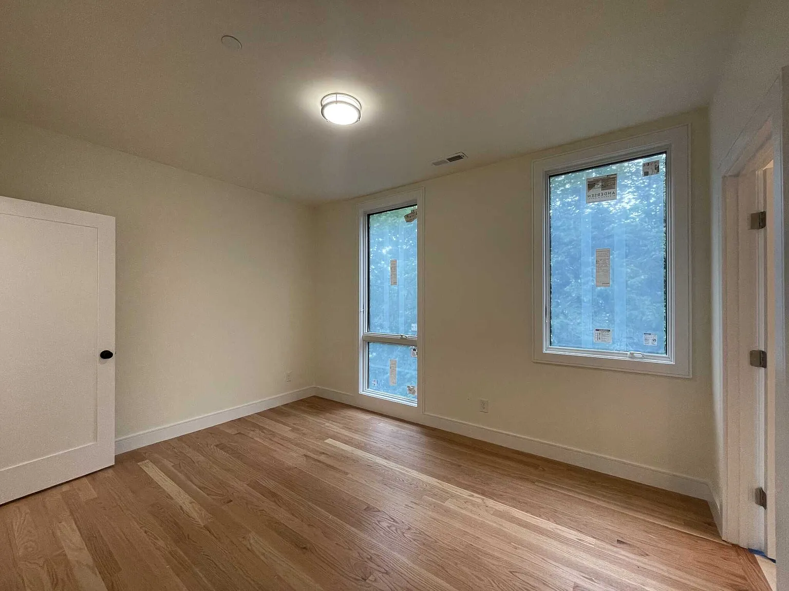 3 bed, 2.5 bath, $6,000 — Photo 4