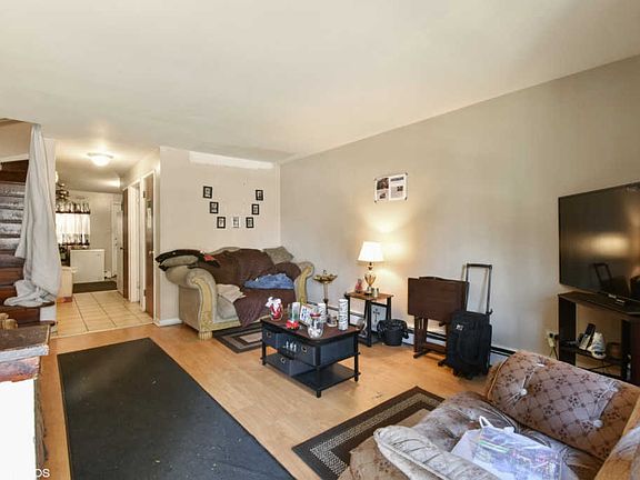3rd image of 7939 S Ingleside Ave APT C