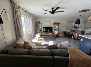 1832 E Crittenden Ln, Phoenix, AZ 85016