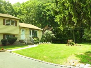5 Ridge Rd, Pompton Plains, NJ 07444