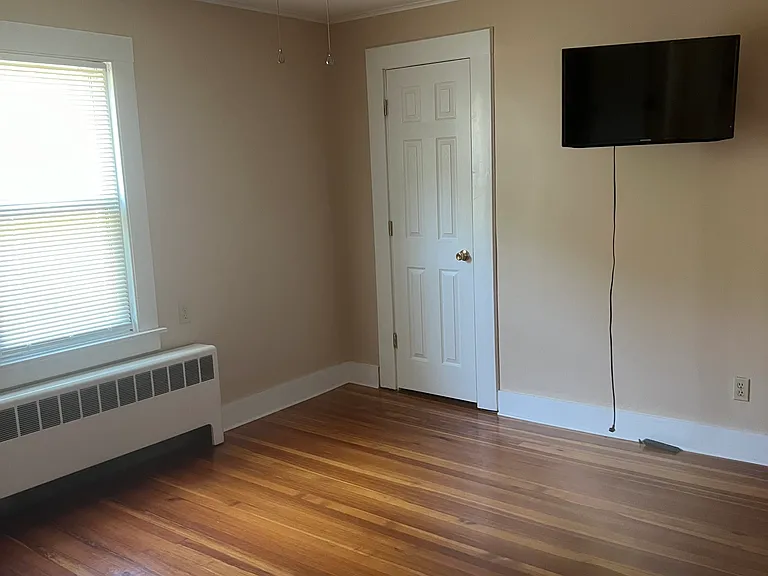 44 Langdon Ct — Photo 6