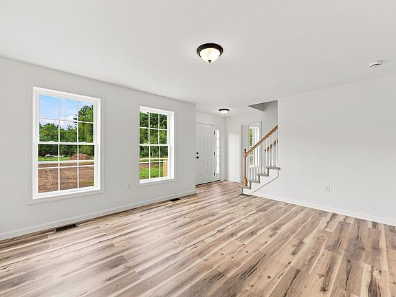 5th image of 27 Brook View Road