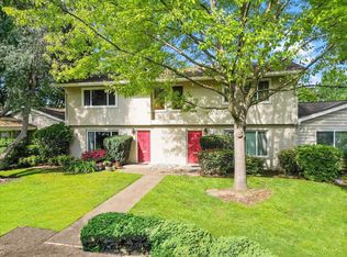 8221 La Riviera Dr, Sacramento, CA 95826