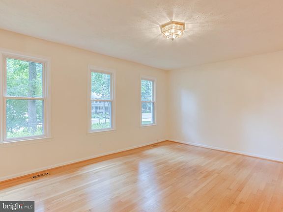 4th image of 1005 Atlantic Dr