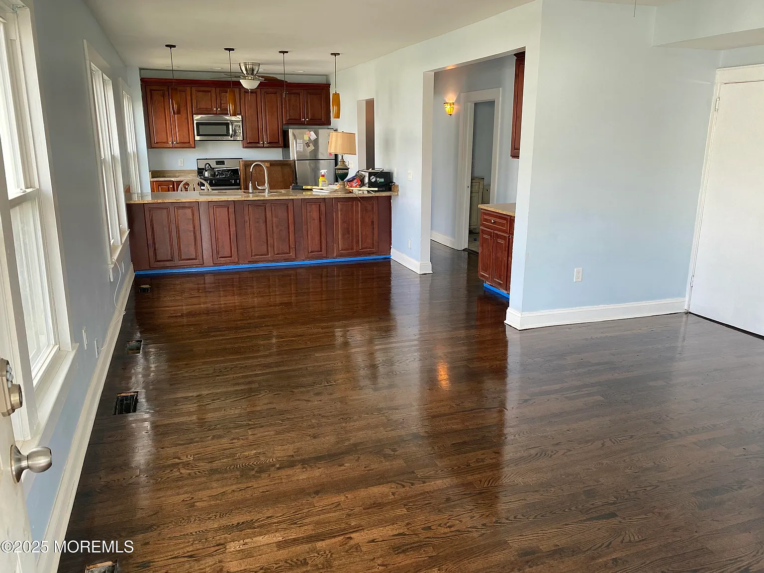5 bed, $2,200 — Photo 3