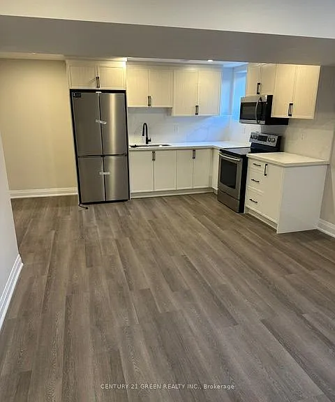 86 Leadenhall Rd #BASEMENT — Photo 1