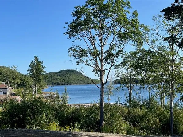 14 Old Briton Crescent, Lewisporte, NL A0G3A0