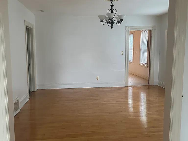 720 Eagle St #2 — Photo 9