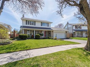 8 Markwood Cres, Toronto, ON M9C1L2