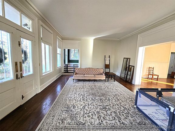 4th image of 1673 S Perry St