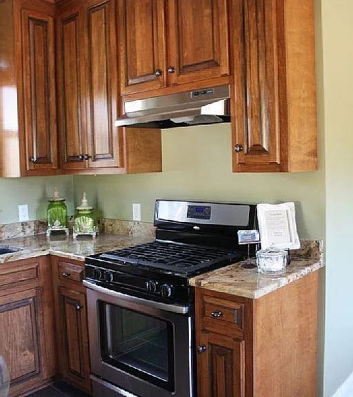 Gayfer Road Ext — Photo 6