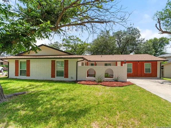6707 Cloverbend St, Leon Valley, TX 78238