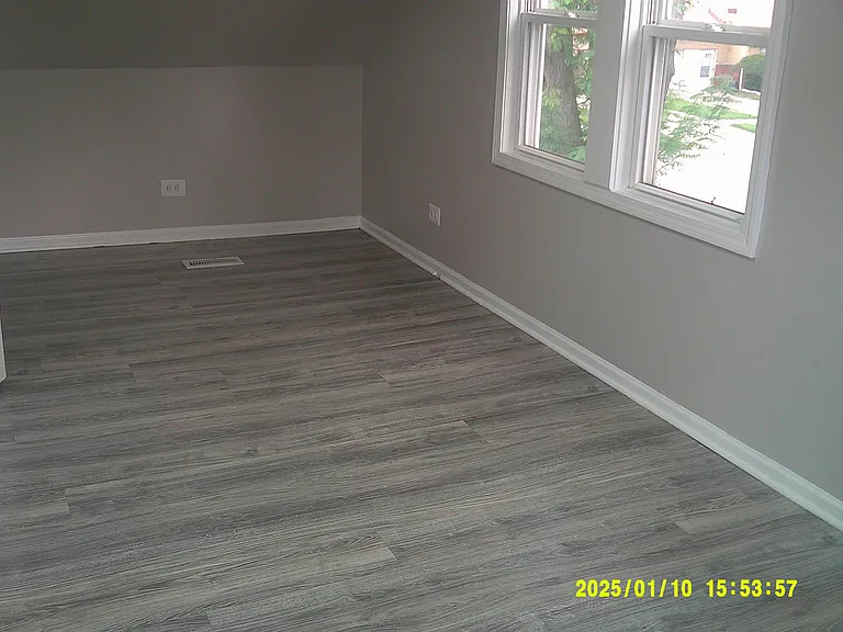 14933 Dearborn St — Photo 10
