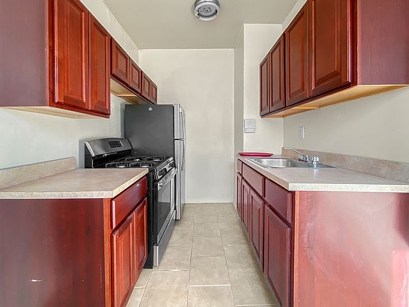 5th image of 555 Fort Washington Ave APT 2C