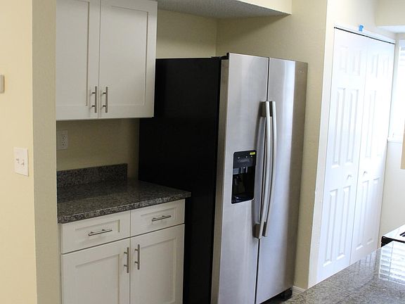 2nd image of 1050 Wayne Ave APT 18