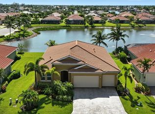 3030 Sunset Pointe Cir, Cape Coral, FL 33914