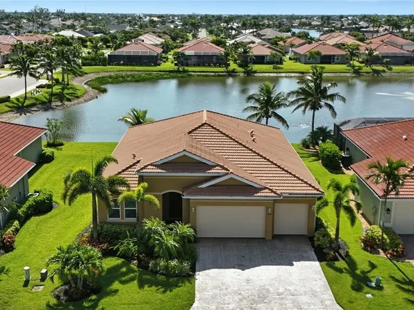 3030 Sunset Pointe Cir, Cape Coral, FL 33914