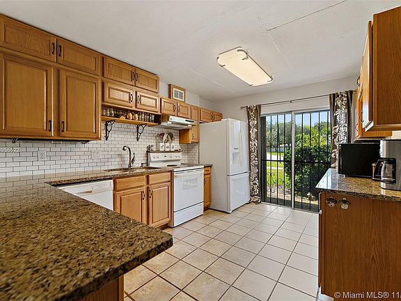 3rd image of 8953 NE 4th Ave #8953