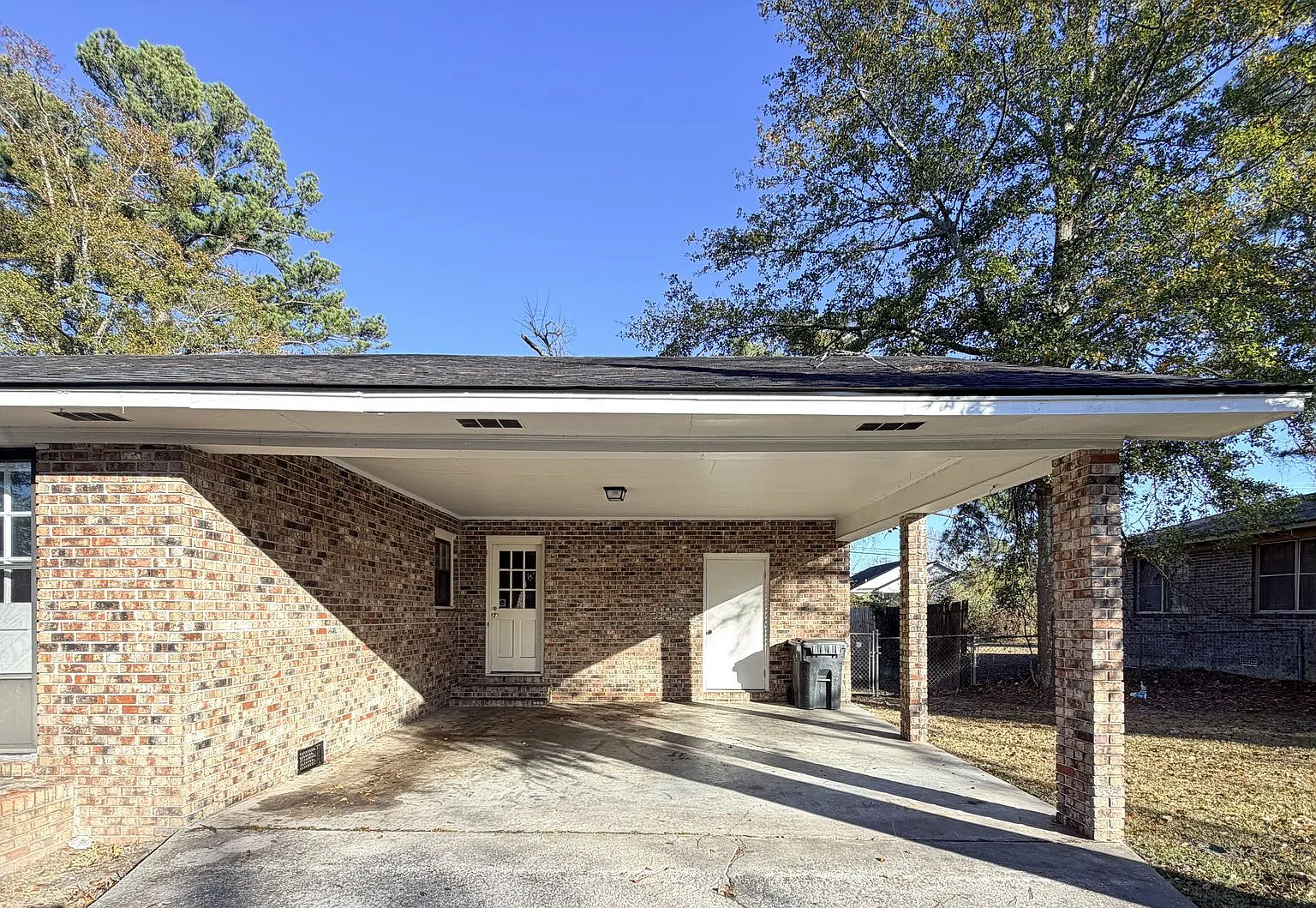 3 Bedroom/2 Bath home — Photo 1
