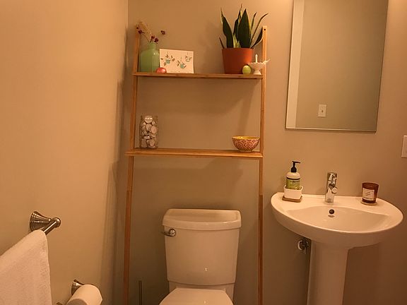 5th image of 5 Pleasant Ave #111