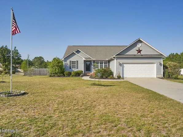 525 Tyner Avenue, Pinebluff, NC 28373