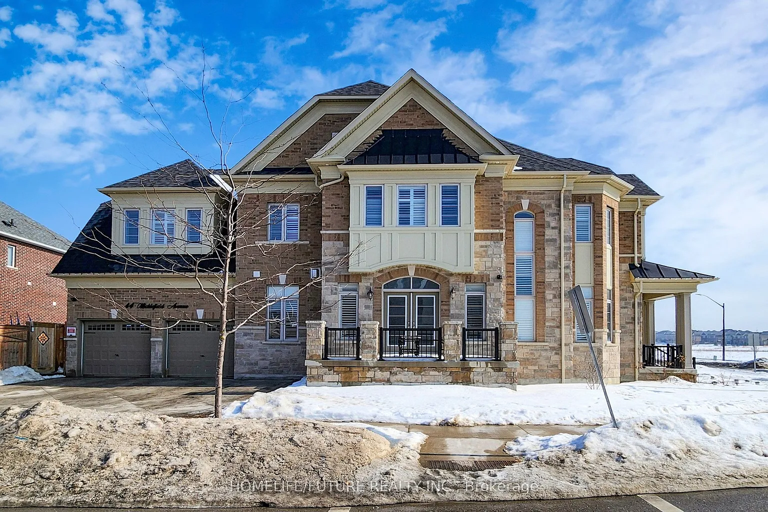 44 Micklefield Ave photo 1