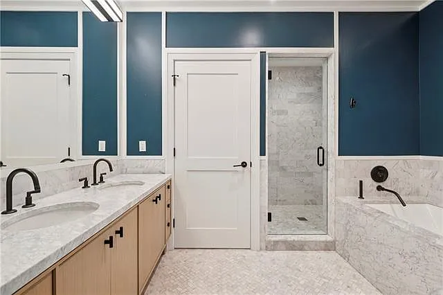 1001 Julia St #12B — Photo 10