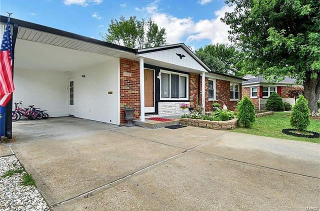 1st image of 9200 Pinto Dr