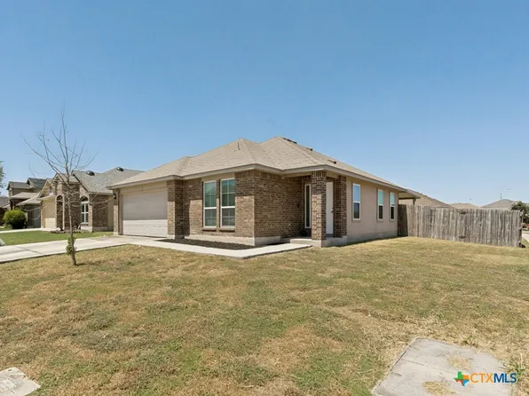 1440 Doncaster Dr, Seguin, TX 78155