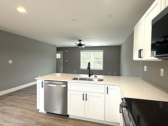 5th image of 3607 Wrights Ferry Rd