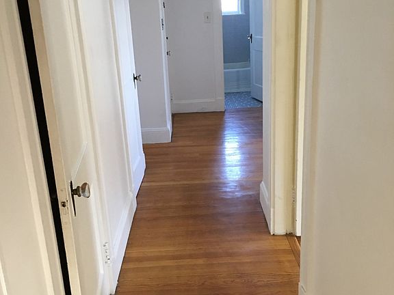 5th image of 13 Victory Ave APT 2