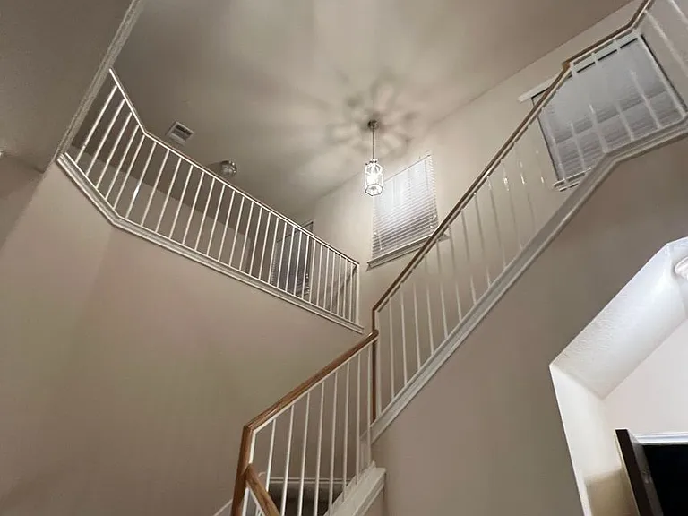 200 Picadilly Dr — Photo 2