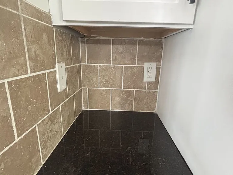 182 Sharpe St — Photo 11