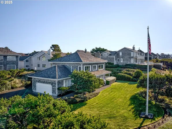 4830 Butterfly Ln, Gearhart, OR 97138