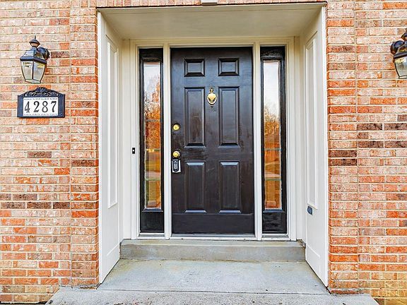 5th image of 4287 Wellington Dr