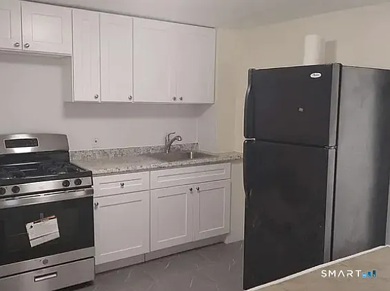 1 bed, 1.0 bath, 750 sqft, $1,300 — Photo 4