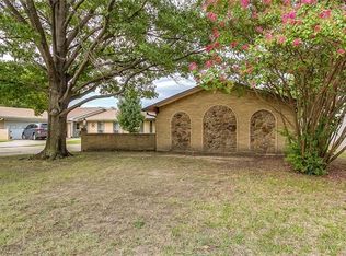 1504 Weathered Dr, Irving, TX 75062