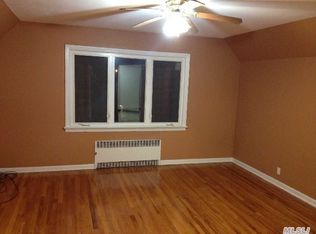 4723 195th St, Flushing, NY 11358