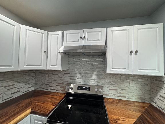 Spacious Kitchen