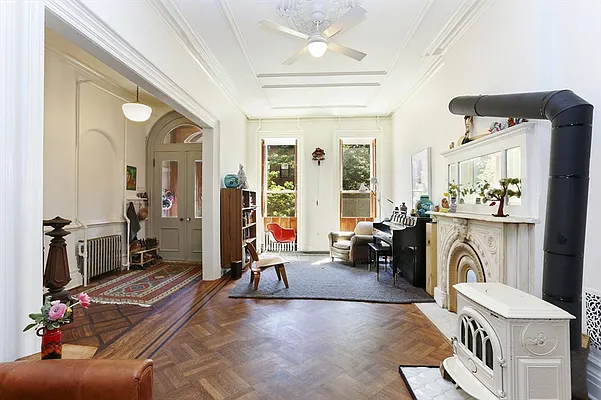 Rented by Corcoran | media 12