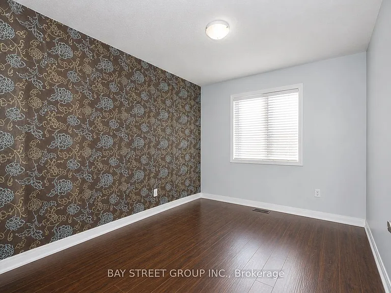 506 Bur Oak Ave — Photo 10