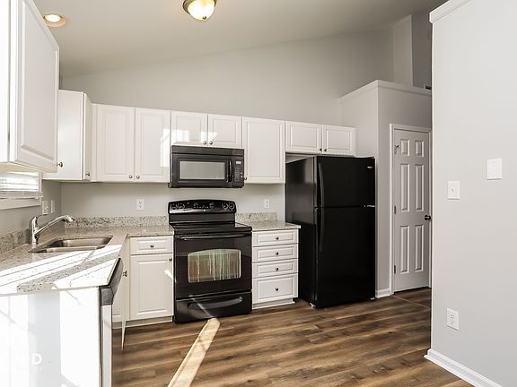 5th image of 1256 Sweetgrass St