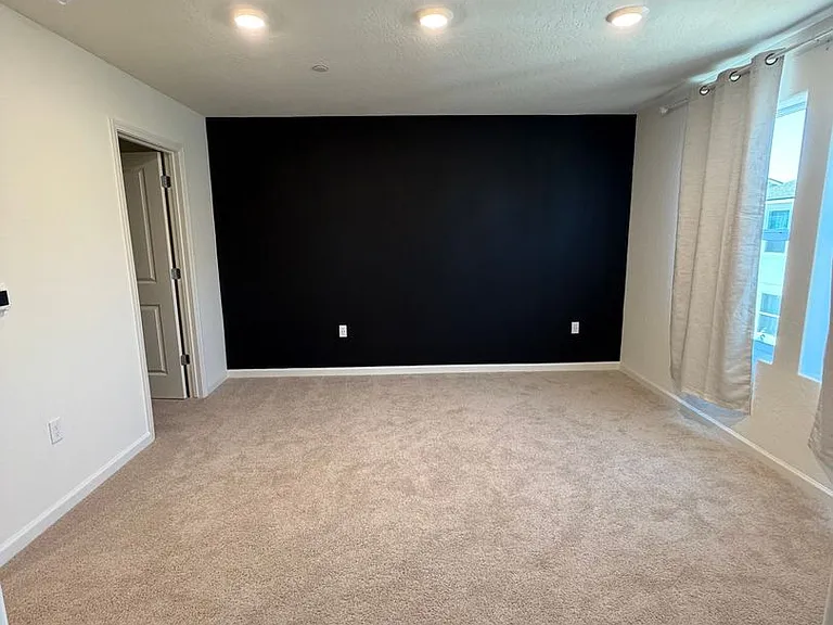 1902 W Meadow Dr — Photo 21