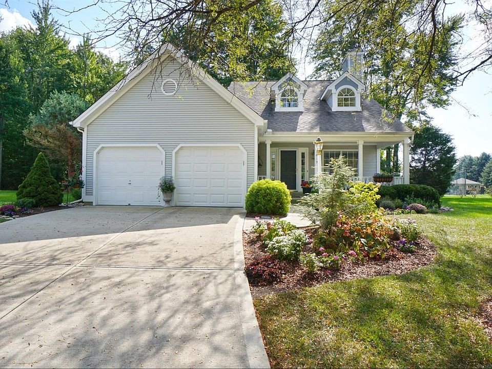 1st image of 3819 Parkwood Ct