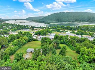 709 Erie St, Dauphin, PA 17018