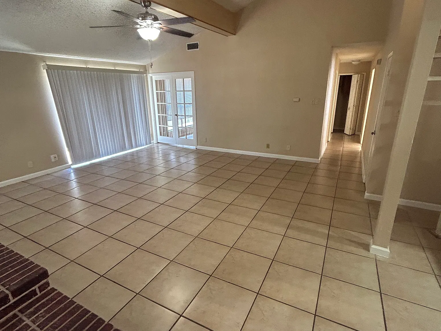 2 bed, 1810 sqft, $1,895 — Photo 2