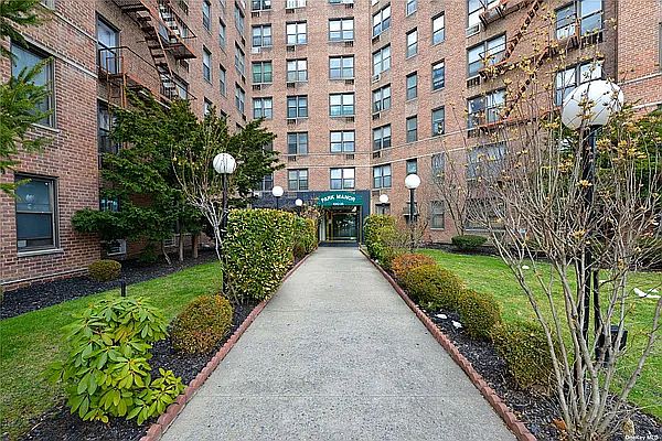 1st image of 100-25 Queens Blvd #Hh5