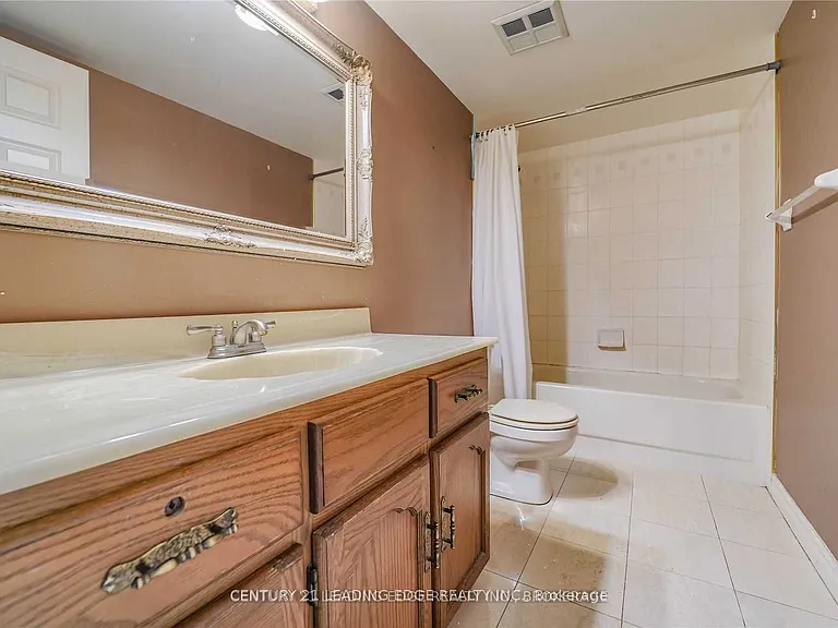 67 Caroline St S #8A — Photo 15